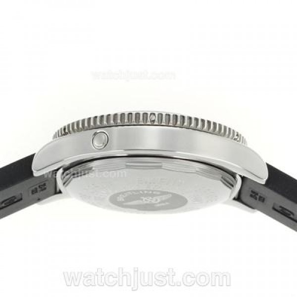Breitling Super Ocean Steelfish Swiss ETA 2824 Movement with Black Dial-Black Inner Bezel