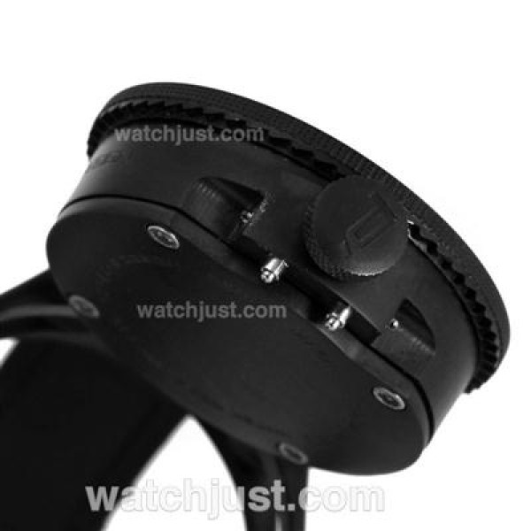 Porsche Design Flat 6 Diver Swiss ETA 2836 Movement PVD Case with Black Dial-Rubber Strap