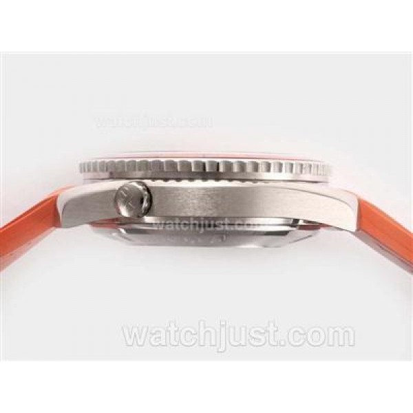 UK AAA Quality Omega Seamaster Planet Ocean Replica Watches With Black Dials For Sale