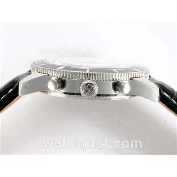 Breitling Super Ocean Automatic with White Dial and Black Bezel