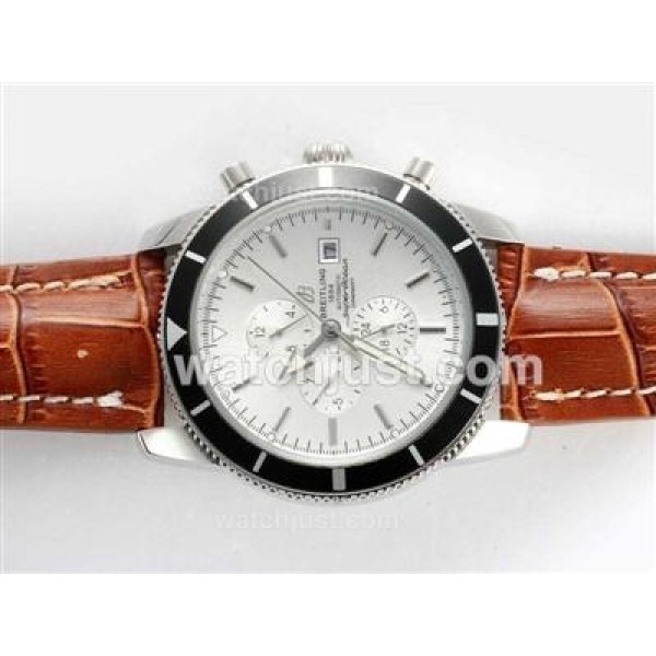 Breitling Super Ocean Automatic with White Dial and Black Bezel