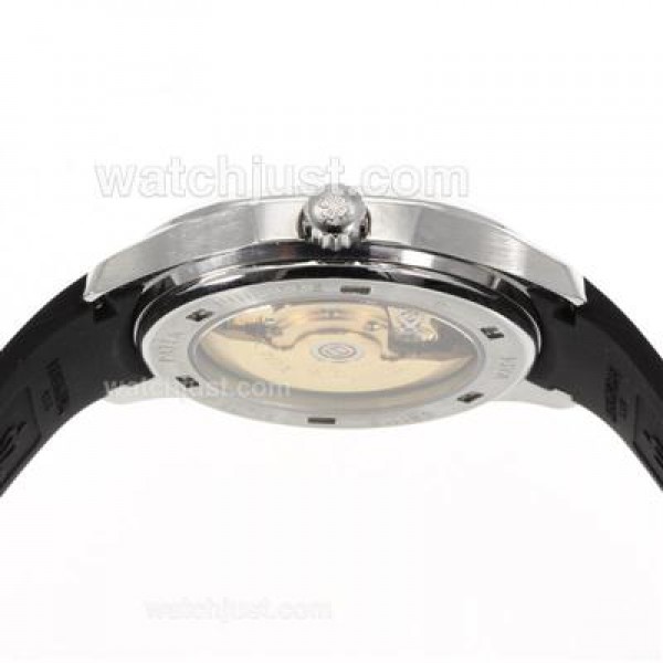 Patek Philippe Nautilus Automatic with Black Dial-Rubber Strap