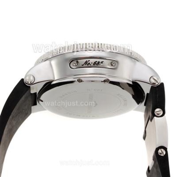 Ulysse Nardin Maxi Marine Working Chronograph with Black Dial-Black Rubber Strap