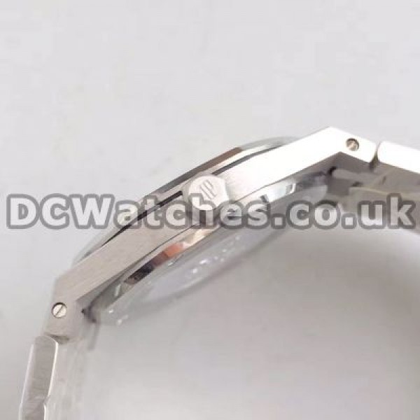 Shiny Steel Cases And Diamond Bezels Audemars Piguet Royal Oak Replica Watches For Women