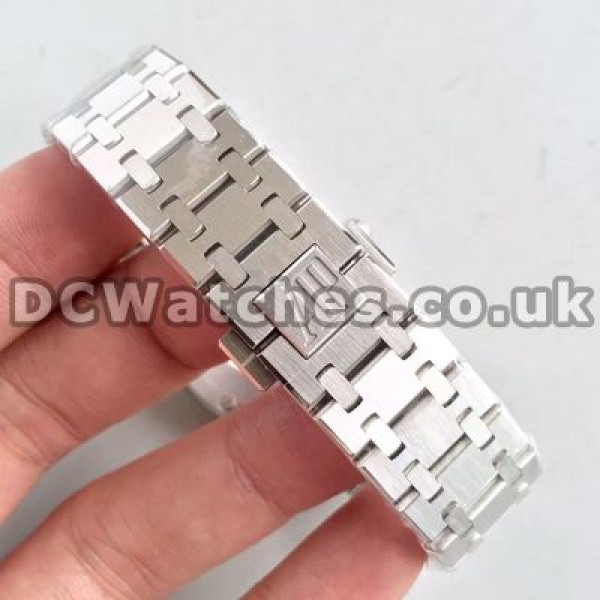 Shiny Steel Cases And Diamond Bezels Audemars Piguet Royal Oak Replica Watches For Women